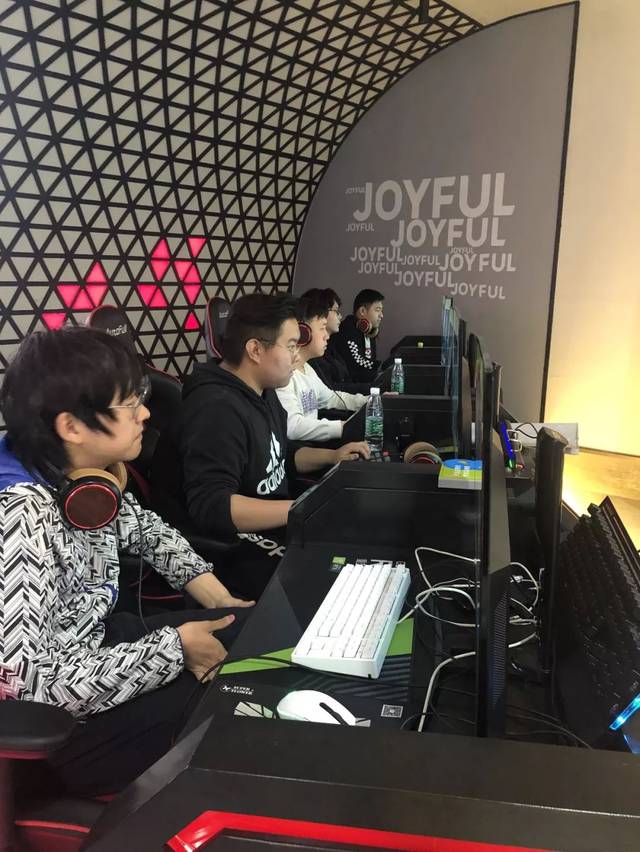 上涌现了大 上涌现了大