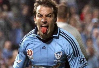 邮报：维拉、桑德兰等多队有意19岁苏格兰小将贝利-赖斯